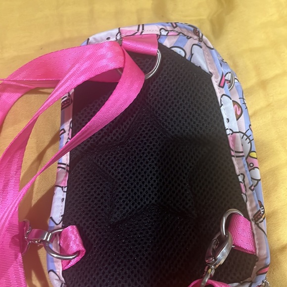 jujube x hello kittyđź’— - Picture 16 of 16